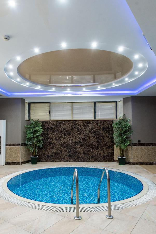 Avan Plaza Hotel Erévan Extérieur photo